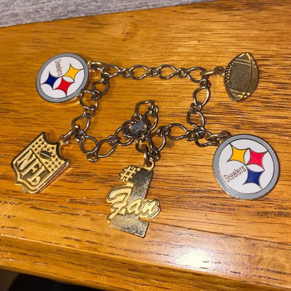 2002 Pittsburgh Steelers Charm Bracelet